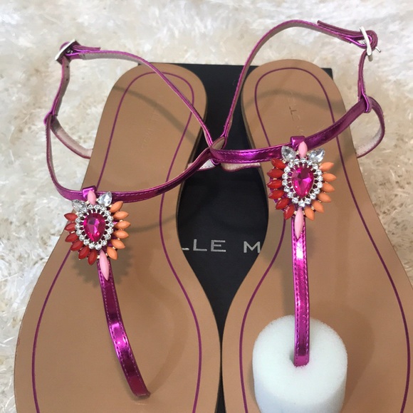 BRAND NEW NEVER BEEN WORN - Picture 4 of 4